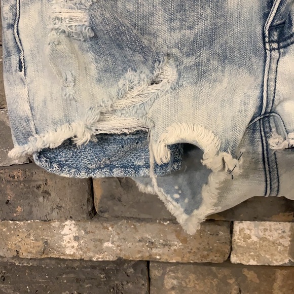 American Eagle Shorts - Picture 5 of 6